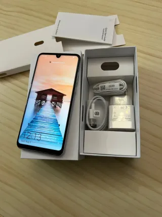 Huawei P30 lite 64GB 4G LTE dual sim bianco.