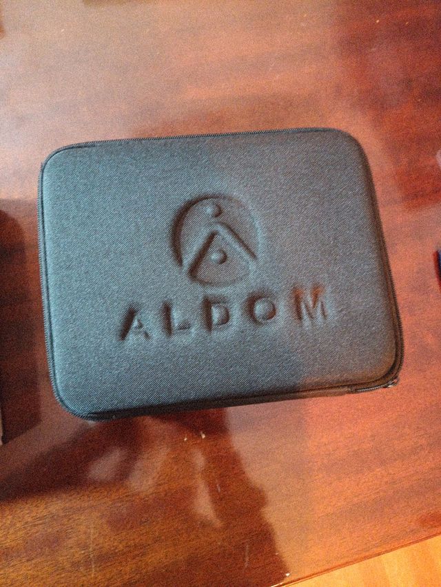 Pistola de masaje Aldom