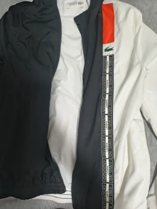 Chaqueta Lacoste Negra y Blanca