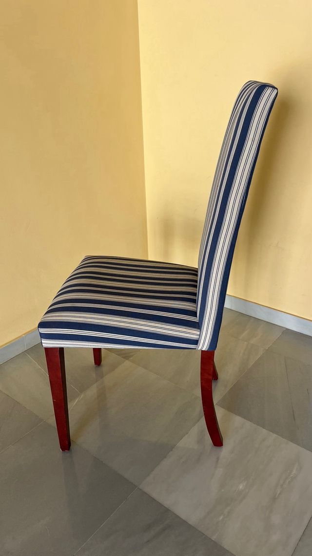 Par de sillas tapizadas rayas azul marino