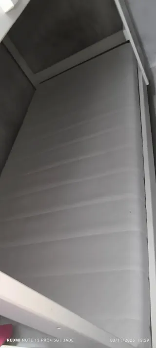 Cama doble de madera Ikea