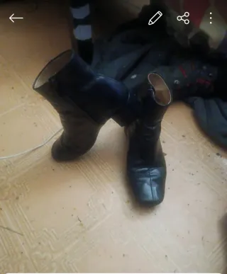 Chaqueta de cuero marrón