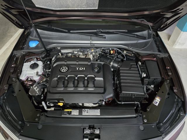 Volkswagen Passat 2016 4emotion 2.0 240cv