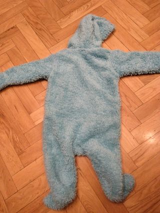 Buzo de bebé azul con osito. De 0 a 2 meses. Urge