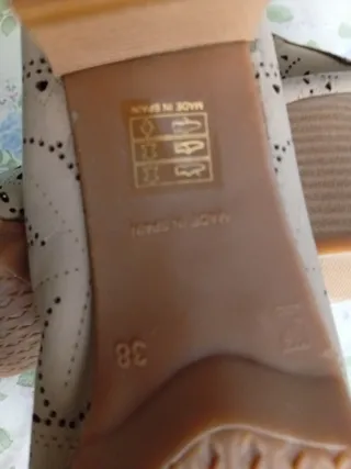 ZapatosMARIA JAEN beige sin estrenar