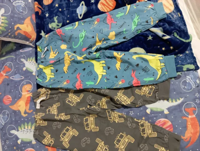 Pantalones entrenamiento bebé 3 -4 años