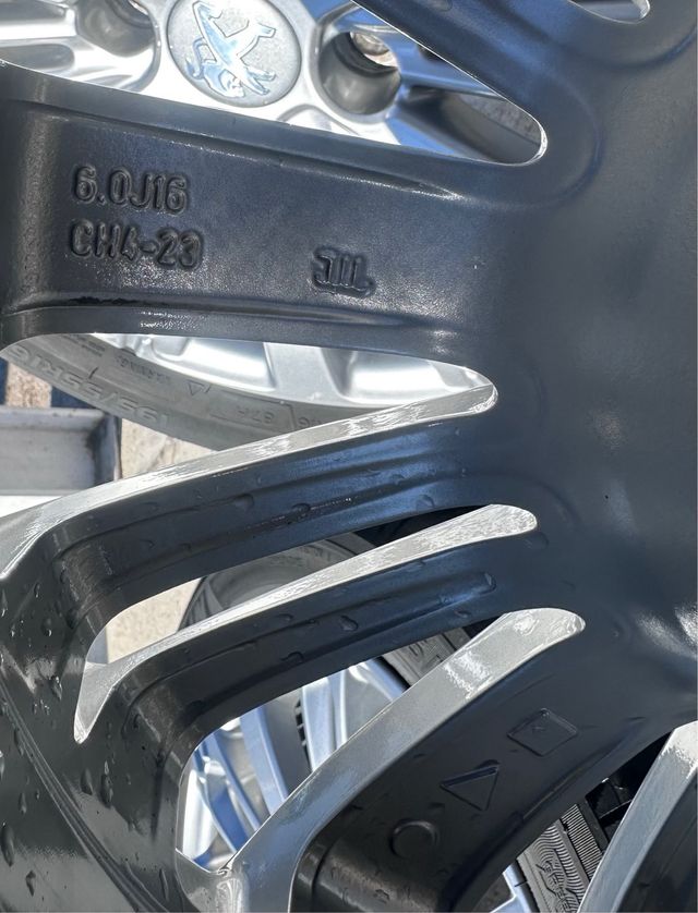 Llantas Peugeot 208 16 pulgadas