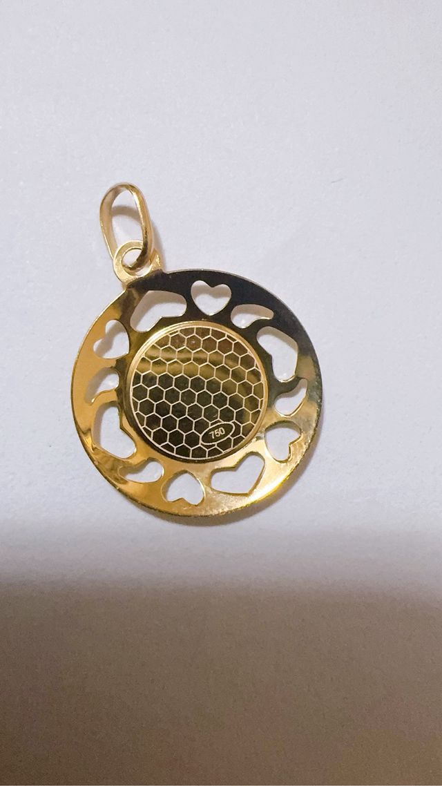 Ciondolo volto di Gesù in Oro giallo 18kt 750