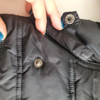 Parka niño negra con forro azul