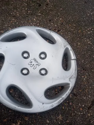 4 Tapacubos Peugeot 14 Plata