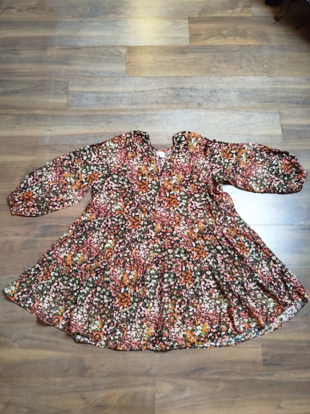 Vestido H&M floral talla L