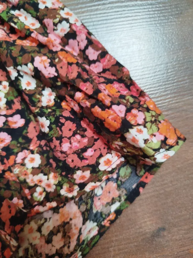 Vestido H&M floral talla L