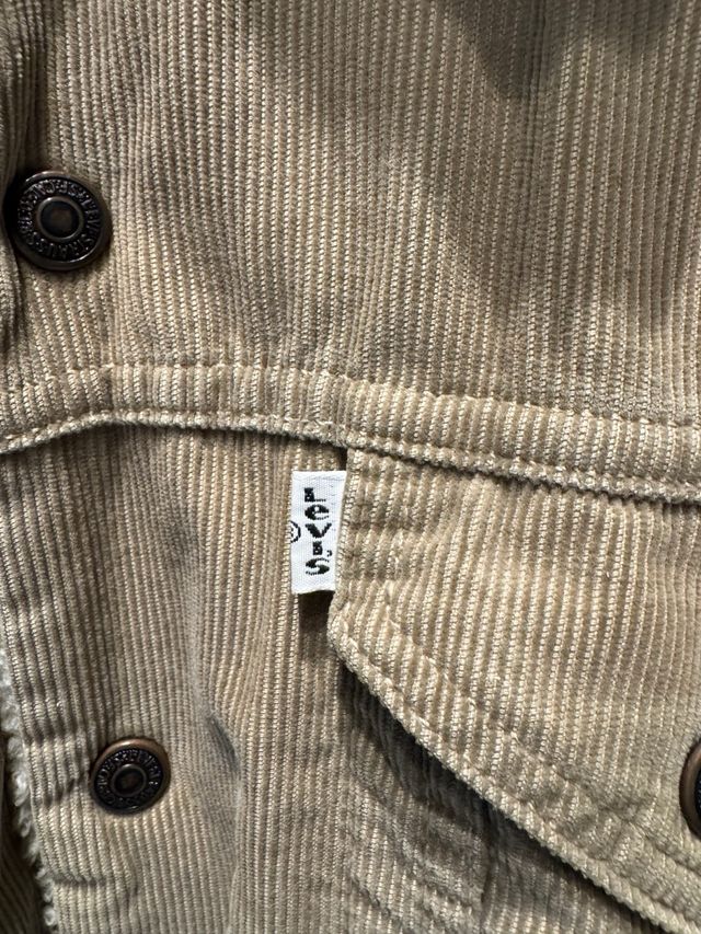 Chaqueta Levi's Pana Beige con Borrego