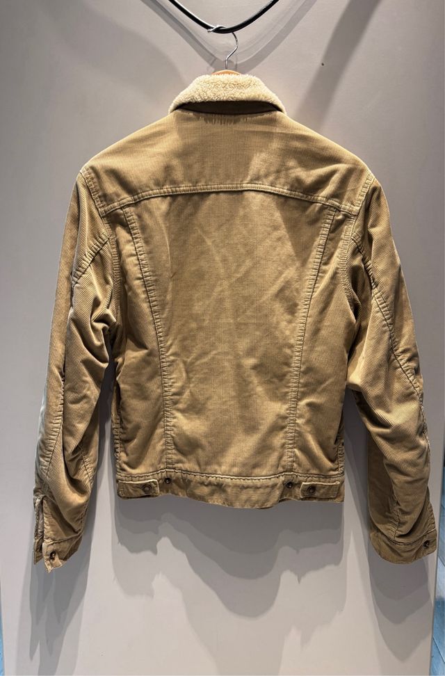 Chaqueta Levi's Pana Beige con Borrego