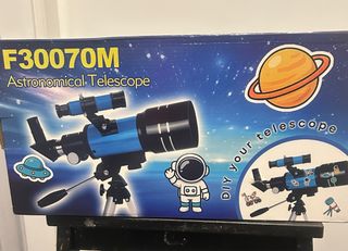 Telescopio Astronómico F30070M