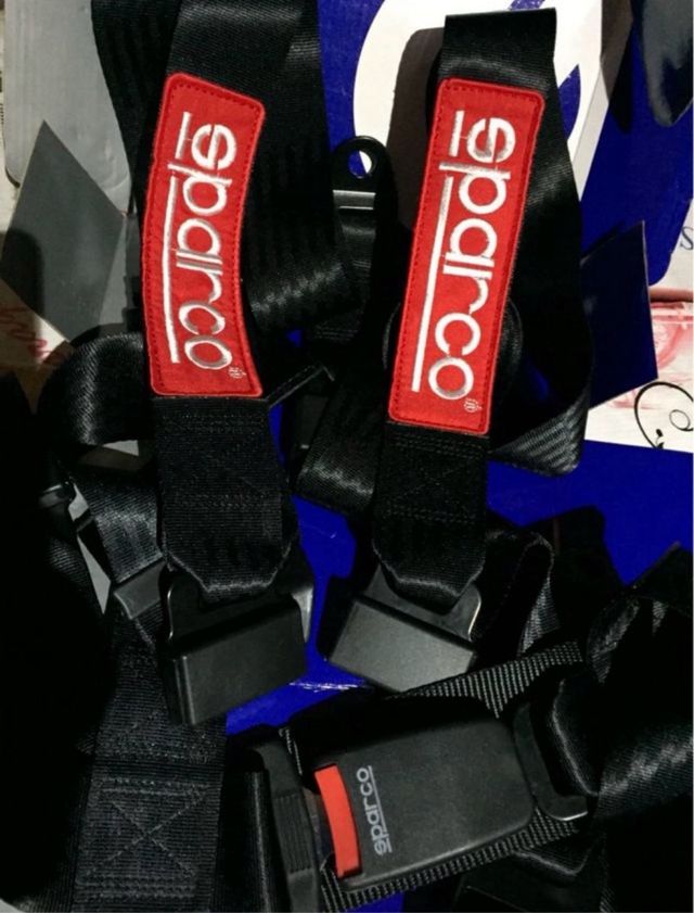 Arnés Sparco 4 puntos Rojo/Azul/Negro