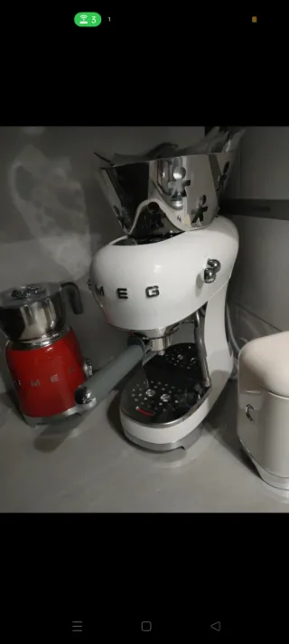 Macchina Caffè Smeg Bianca
