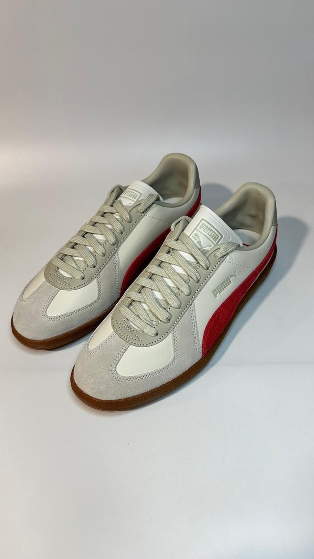Puma Cream/Red -Size 42 1/2