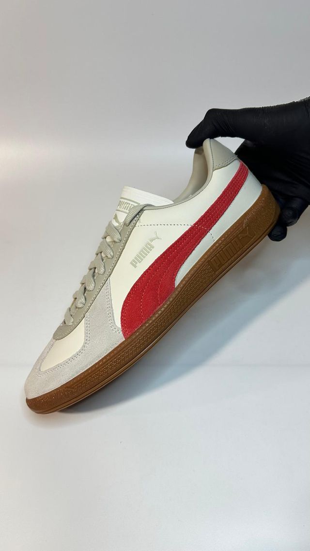 Puma Cream/Red -Size 42 1/2