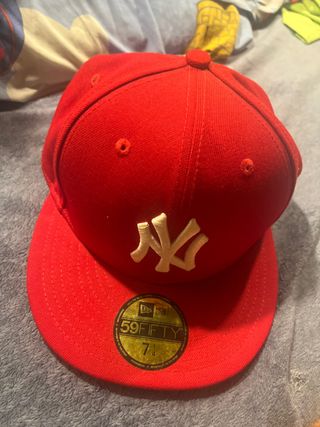 Gorra New Era NY Roja 59FIFTY Talla 7 1/4