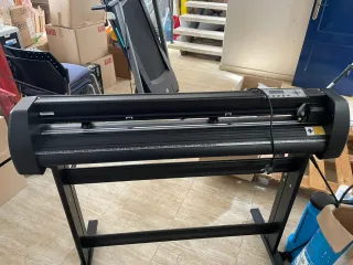 Nuovo plotter da taglio professionale 110 inutilizzato
