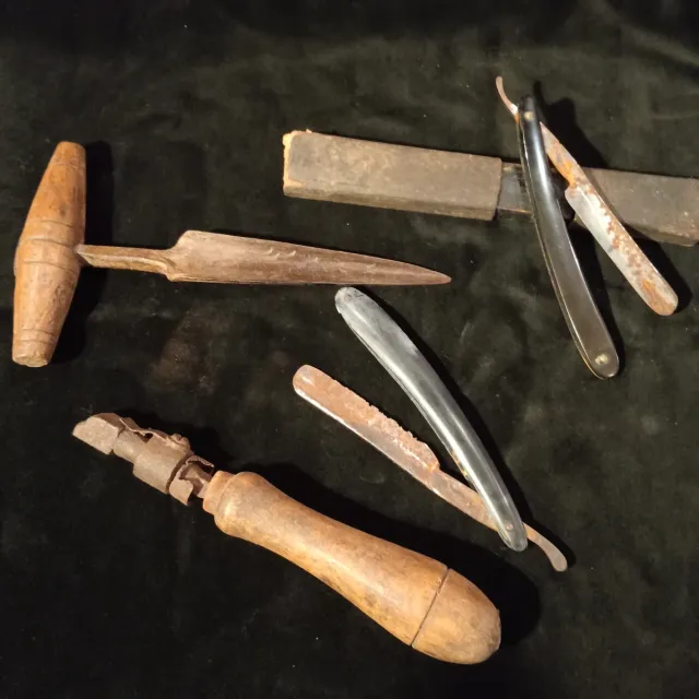 Lotto arnesi antichi da collezione