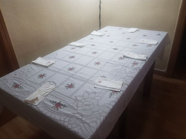 Mantel y 8 servilletas