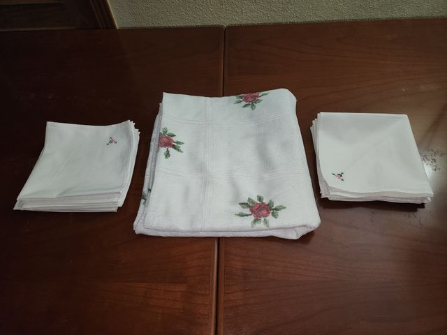 Mantel y 8 servilletas