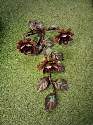 Applique ferro battuto rosa