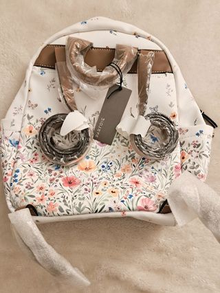 Mochila Parfois pequeña floral