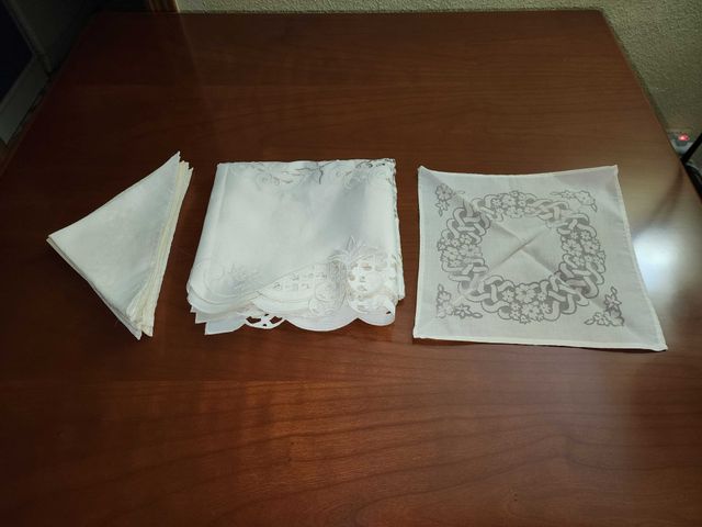 Mantel decorativo + 9 servilletas
