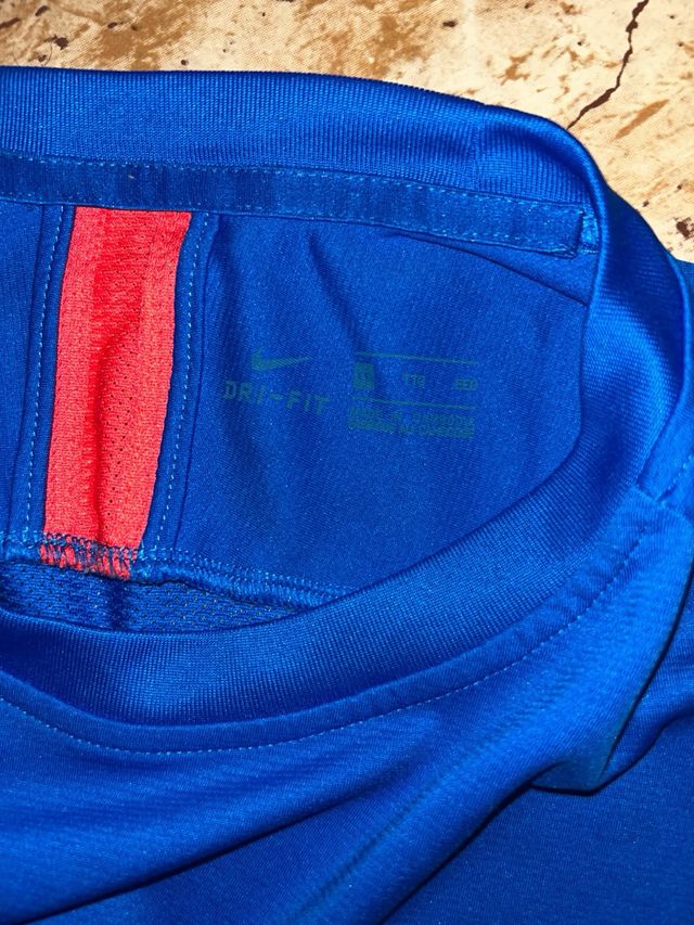 Camiseta deportiva Nike azul