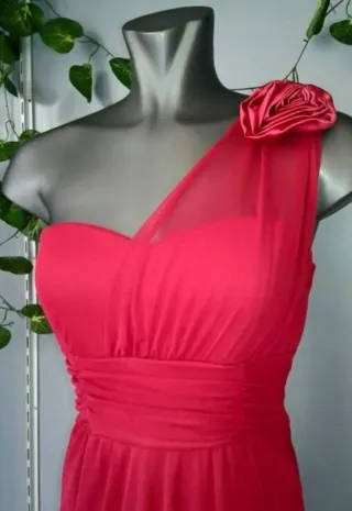 Vestido largo rojo de fiesta