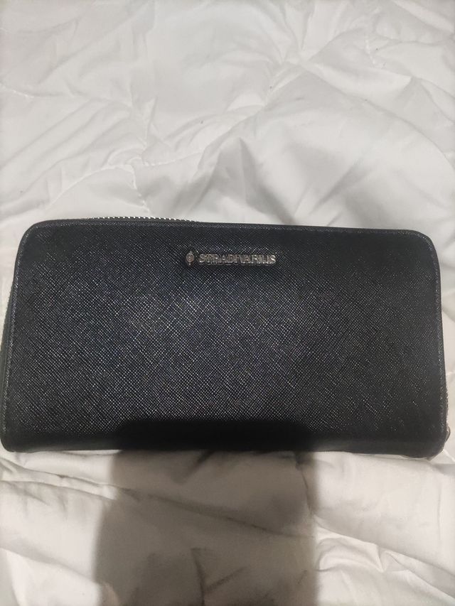 Cartera Stradivarius Negra