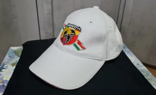 Cappellino Abarth Bianco