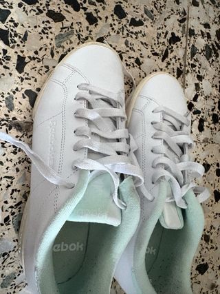 Zapatillas Reebok Blancas y Verdes