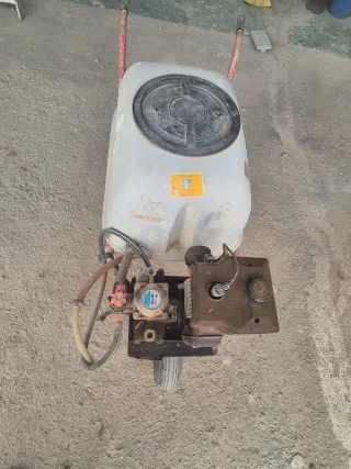Carretilla fumigadora 100L