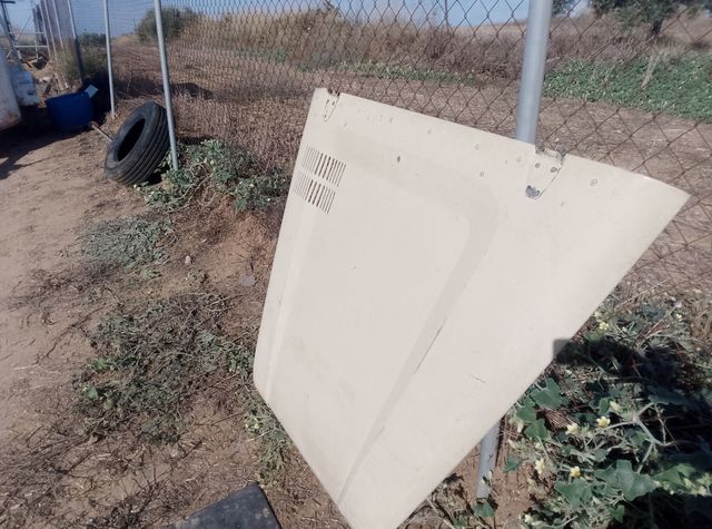 Capó land Rover Santana