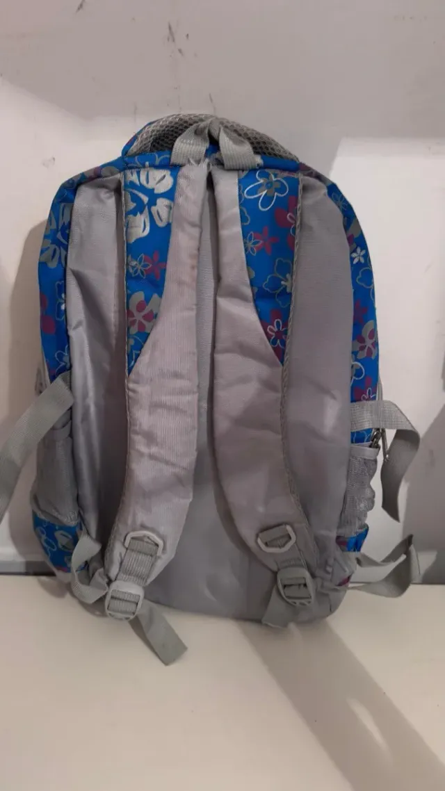 Mochila escolar floral azul