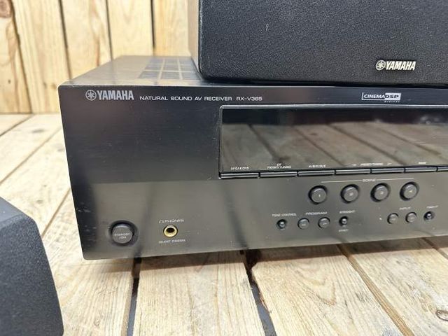 EQUIPO DE MÚSICA YAMAHA COMPLETO