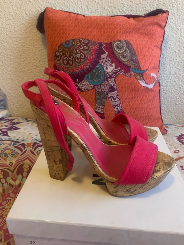 Zapatos de tacón madera y rosa talla 38