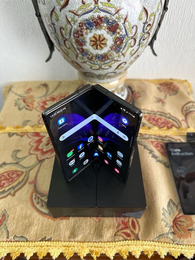 Samsung Z Fold 2 256 GB 12 GB RAM impeccabile