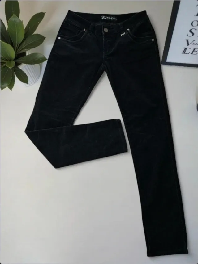 (Fare offerte) Pantaloni in velluto neri