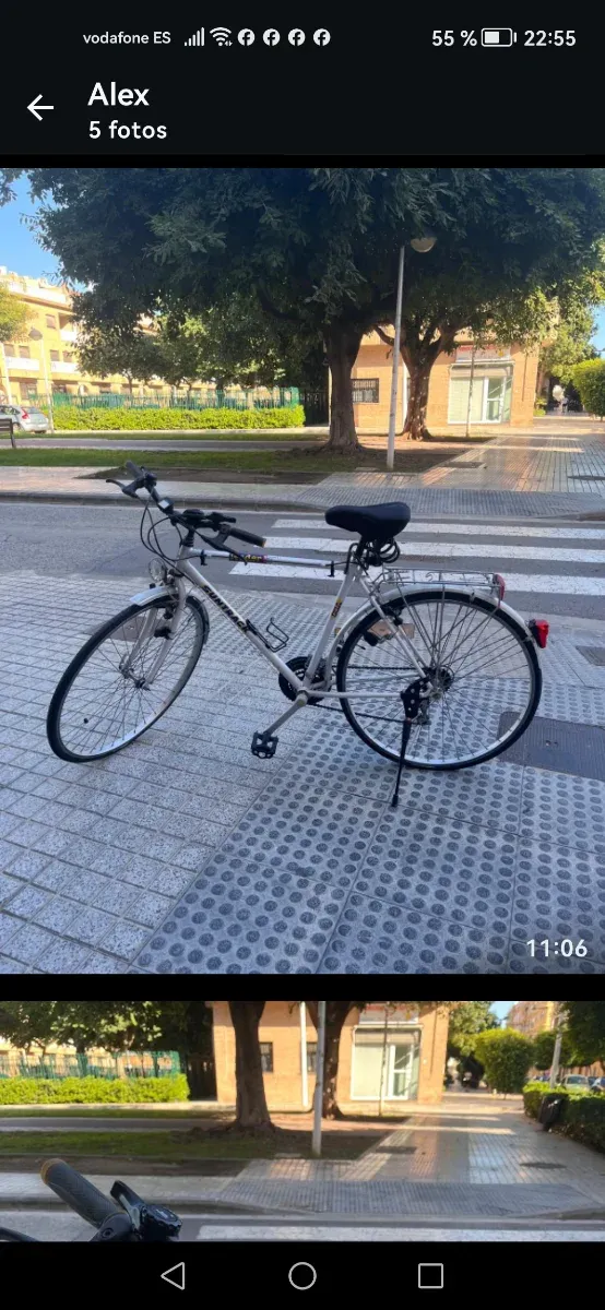 Bicicleta de paseo plateada