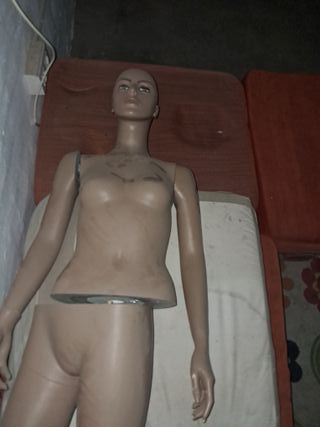Maniquí de cuerpo entero