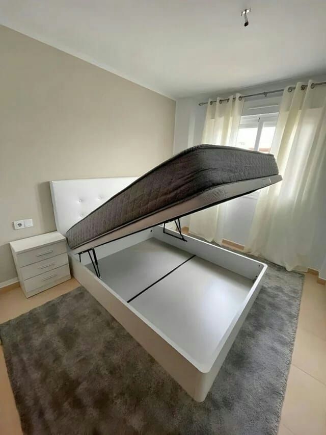 DIVANE/MATERASSI/RETI LETTO/BASI IMBOTTITE