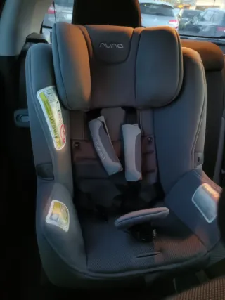 Silla Nuna Grupo 0/1 +funda de verano de repuesto