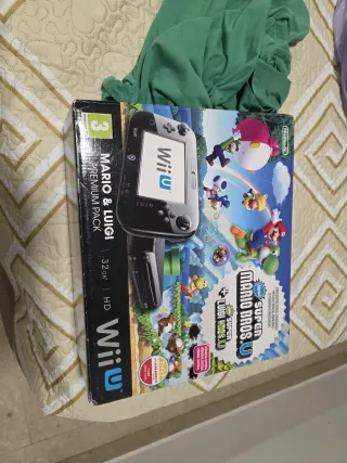 Nintendo Wii U Premium Pack Mario & Luigi