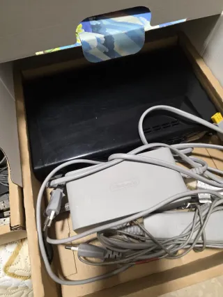 Nintendo Wii U Premium Pack Mario & Luigi