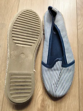 Bambas de rayas azul y blanco